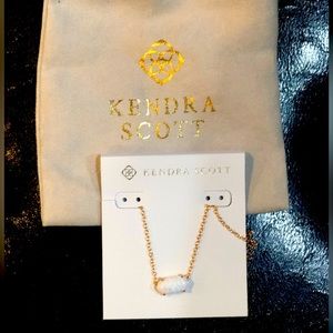 Kendra Scott necklace